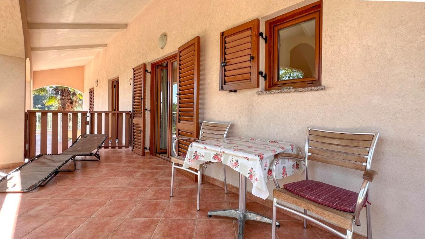 Viola Three Apartment Novigrad Istria Exterior foto